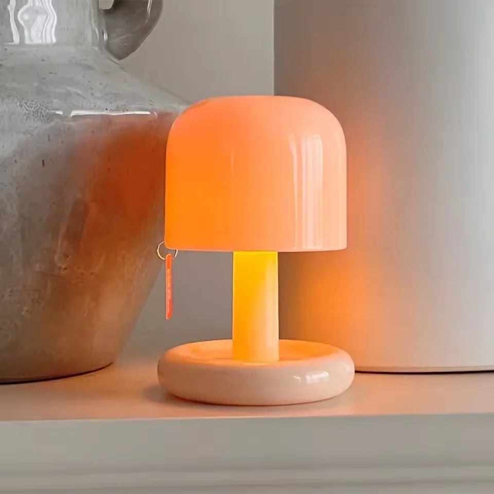 Monica Lamp