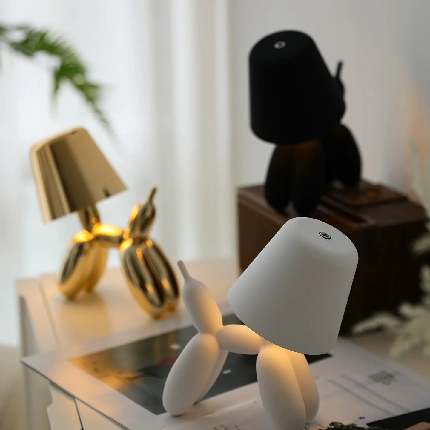 Balloon Dog Lamp